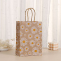 Фото товара - Пакет Бумажный 15*21 Белые ромашки (крафт) 706-1, (Yiwu Ouwei Paper packaging Co.,Ltd.)
